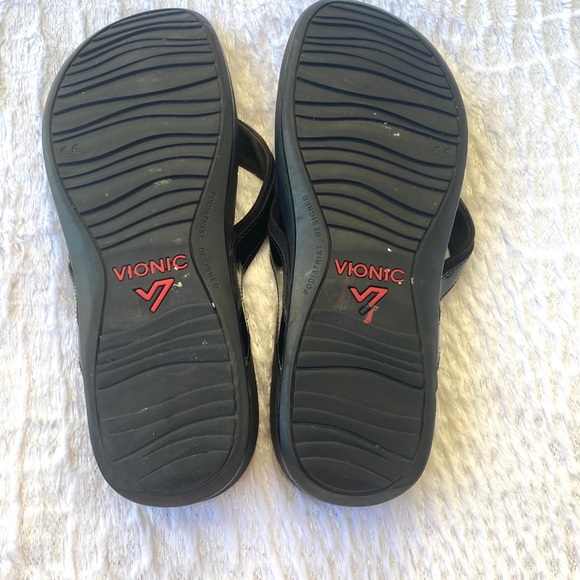 Vionic black sandals size 10 - Picture 4 of 4